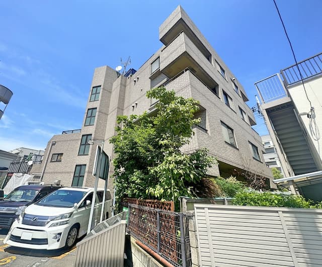 東京都足立区西竹の塚１
